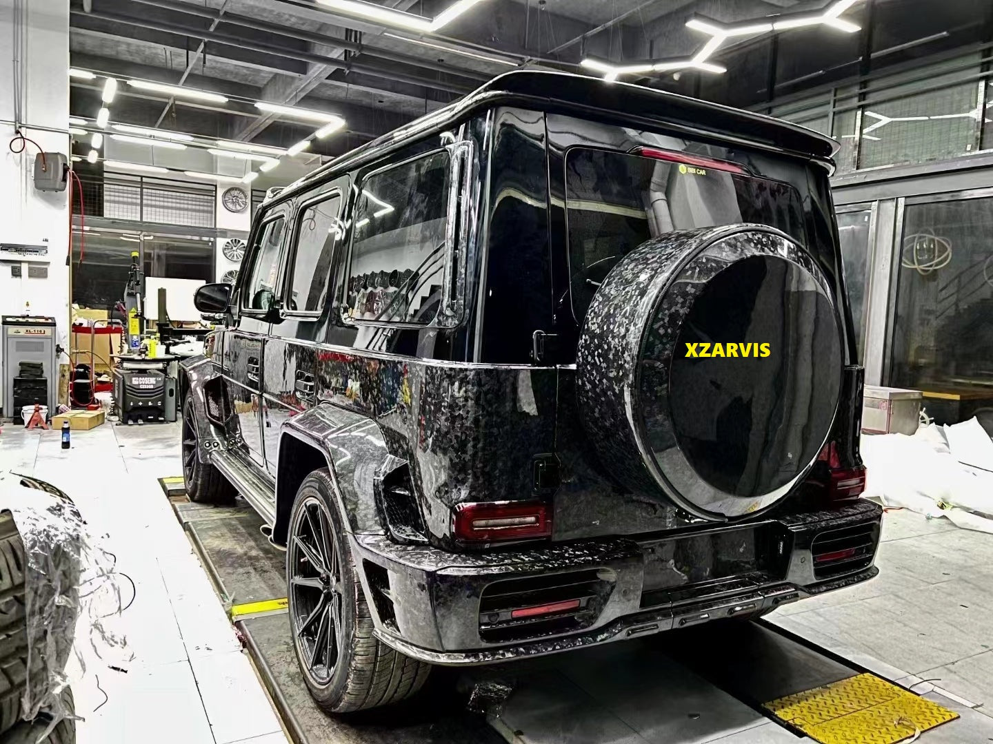 FORGED CARBON FIBER BODY KIT FOR MERCEDES BENZ G63