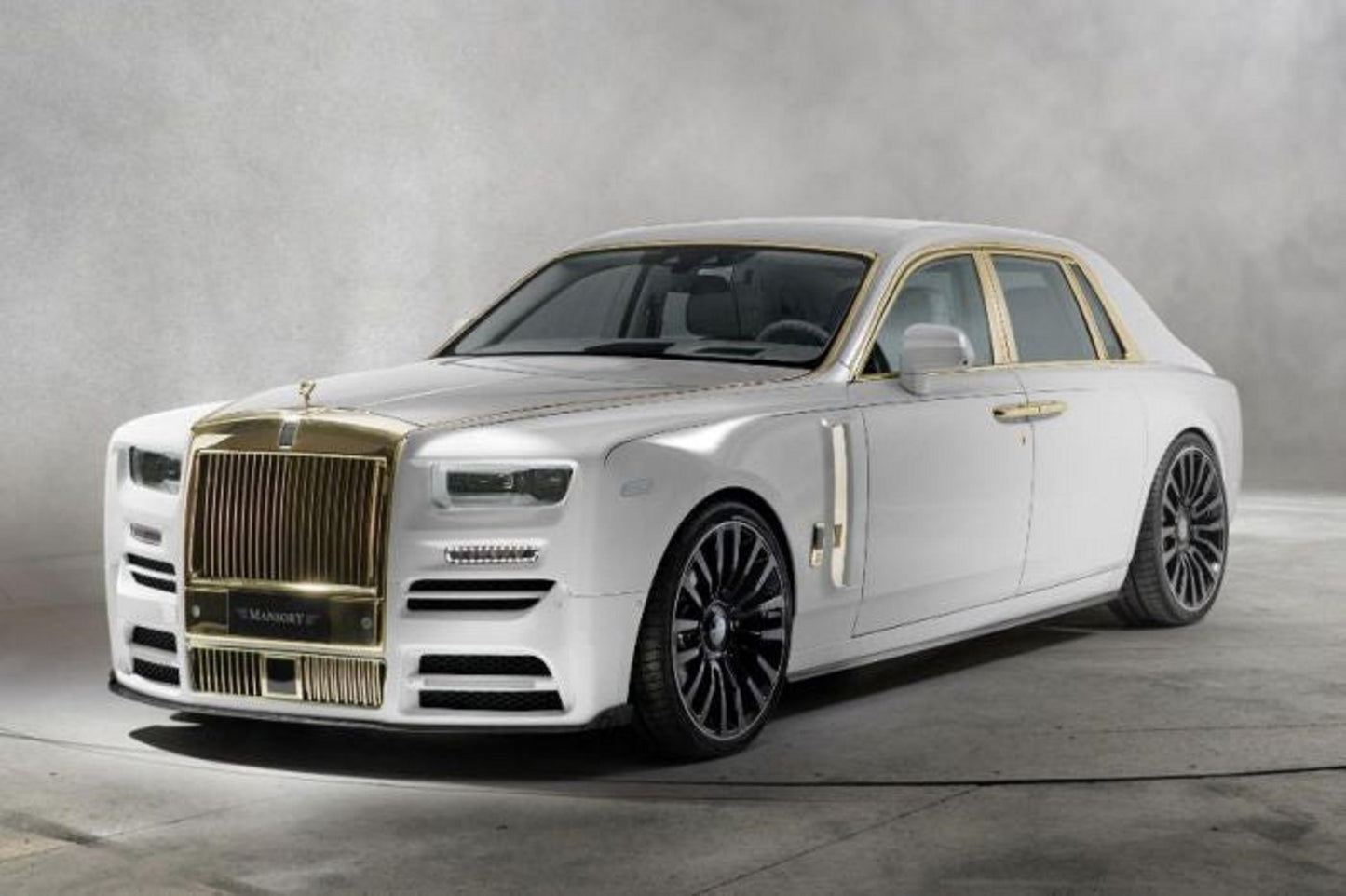 MANSORY CARBON FIBER BODY KIT SET FOR ROLLS-ROYCE PHANTOM VIII